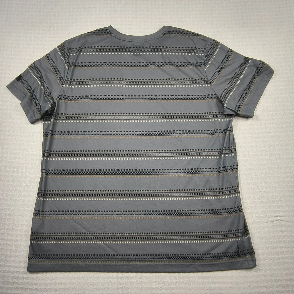 The North‎ Face Men's XXL Gray Striped FlashDry Pocket T-Shirt Short Sleeve Tee